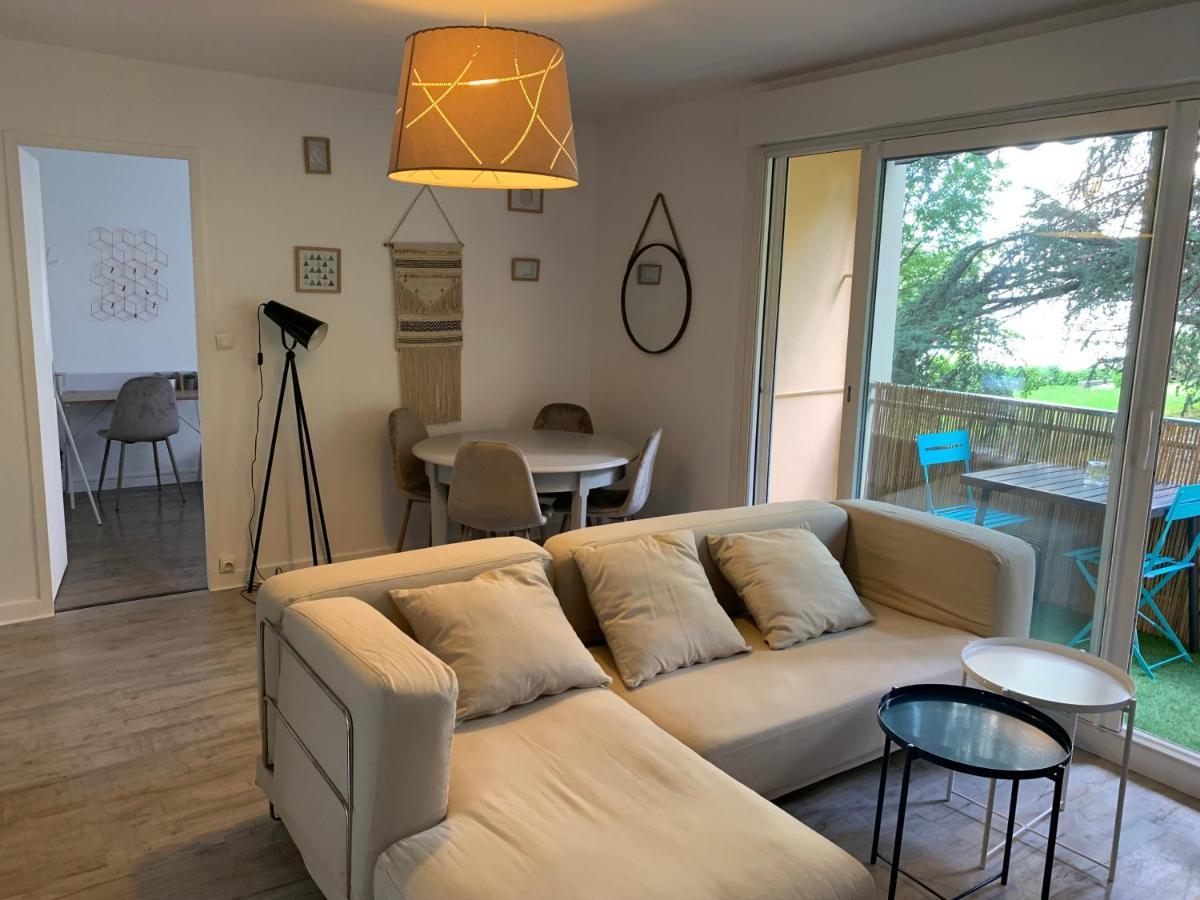 Au Coeur Du Parc Apartment Лион Екстериор снимка